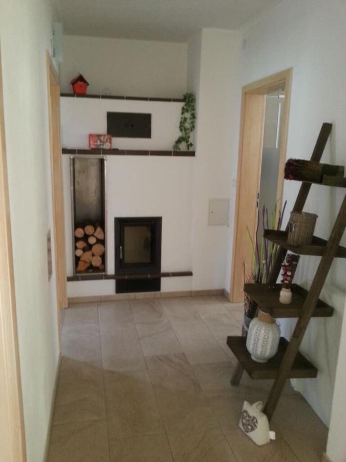 Ferienwohnung Und Sommerhaus Unter Der Burg Falkenberg  Luaran gambar