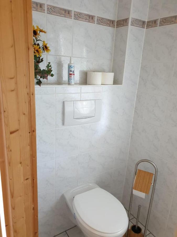 Ferienwohnung Und Sommerhaus Unter Der Burg Falkenberg  Luaran gambar