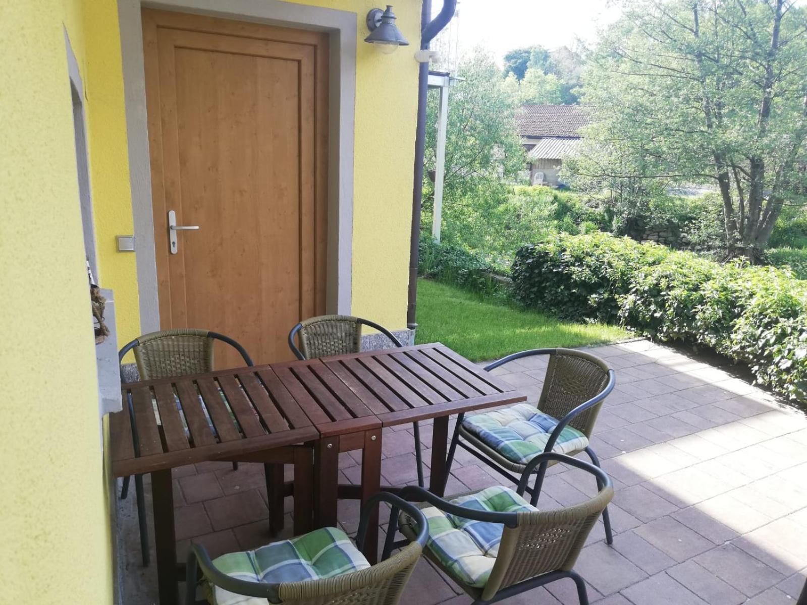 Ferienwohnung Und Sommerhaus Unter Der Burg Falkenberg  Luaran gambar